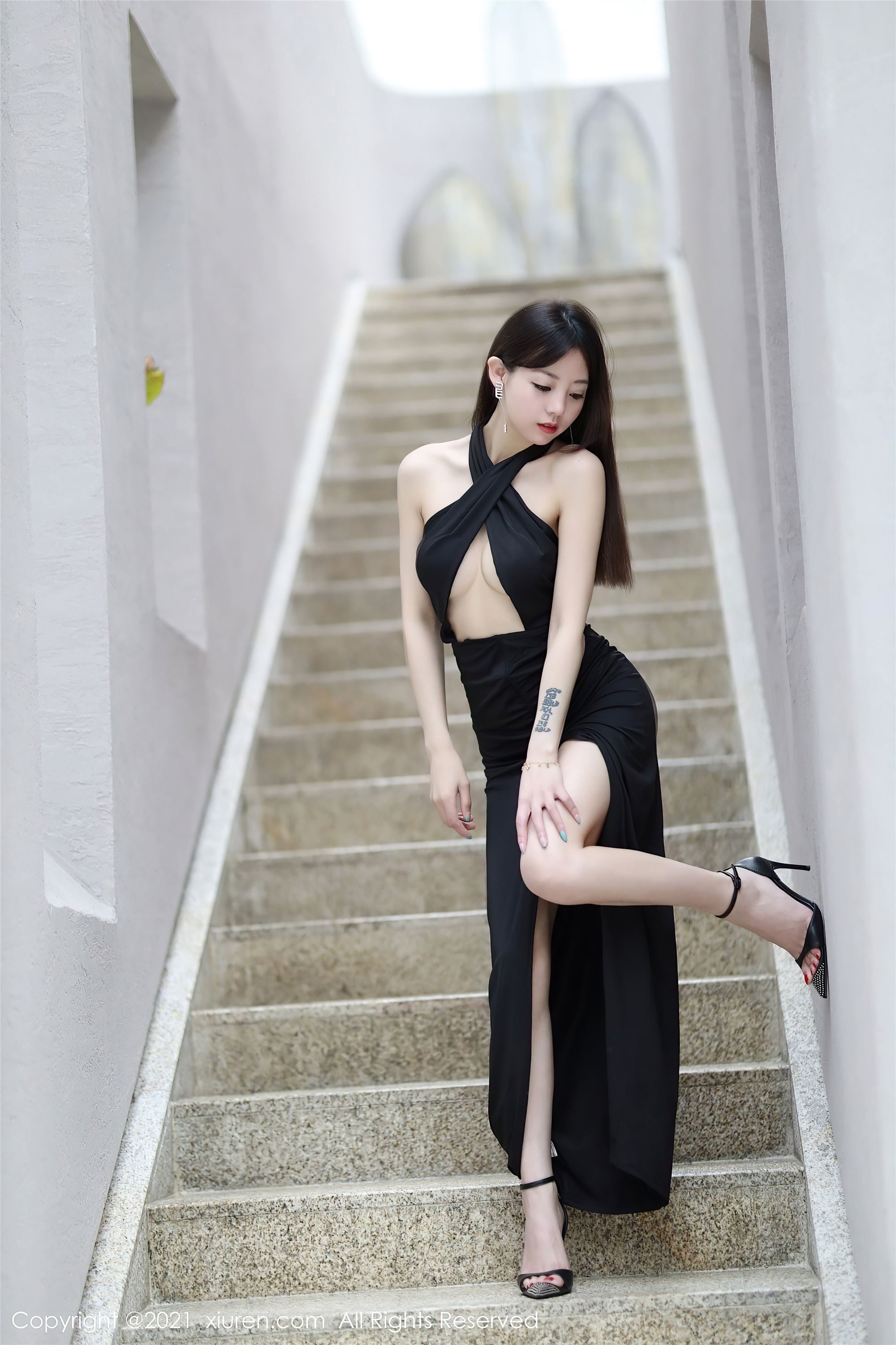 XiuRen秀人网  2021.06.01 No.3487 佘贝拉bella